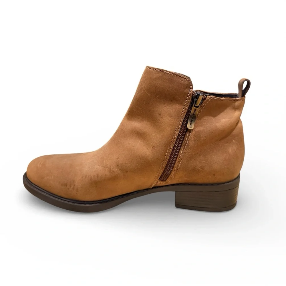 NWOB! Easy Spirit Ankle Booties Size 7M Brown Leather Side Zip Comfort Boot